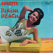 BV-3324 Annette At Bikini Beach